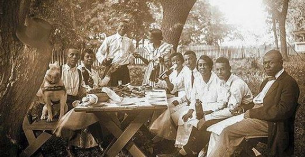 Pastime Park: “For the Accomodation of Colored&nbsp;People”